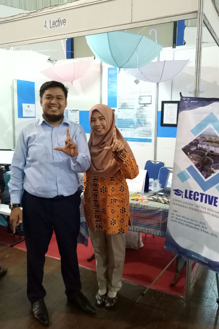   Galih Wasis Wicaksono, M.Cs. and Nur Putri Hidayah, M.H. during the 2017 SenasPro  at UMM